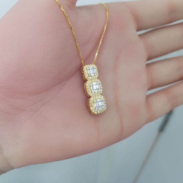 Yellow Gold Diamond Pendant - P5404