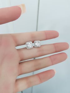 White Gold Diamond Earrings - E4982
