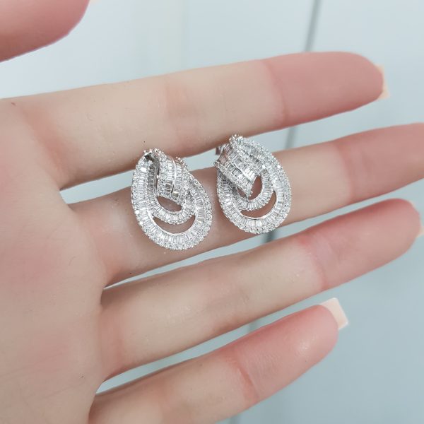 White Gold Diamond Earrings - E4978