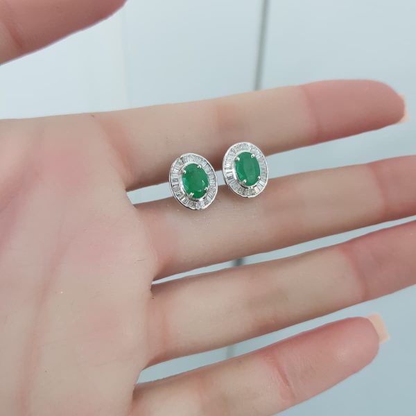 White Gold Diamond Earrings with Natural Emerald - E4986