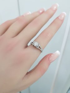 White Gold Diamond Ring - R4449