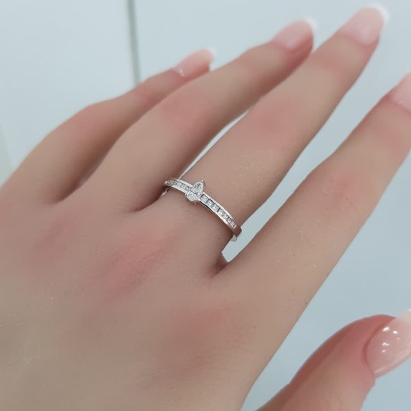 White Gold Diamond Ring - R4595