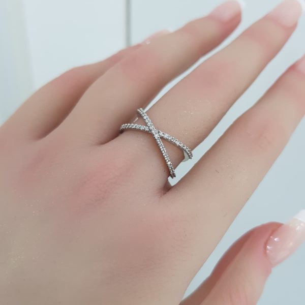 White Gold Diamond Ring - R4591