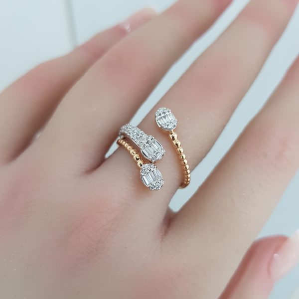 Yellow Gold Diamond Ring - R7542
