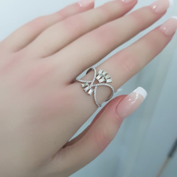 White Gold Diamond Ring - R4484