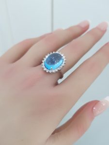 White Gold Diamond Ring with Blue Topaz - R7541
