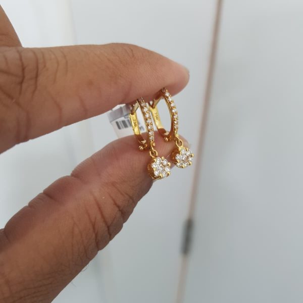 Yellow Gold Diamond Earrings - E4829