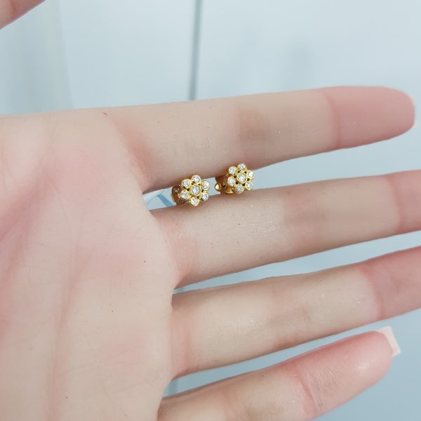 Yellow Gold Diamond Earrings - E4882