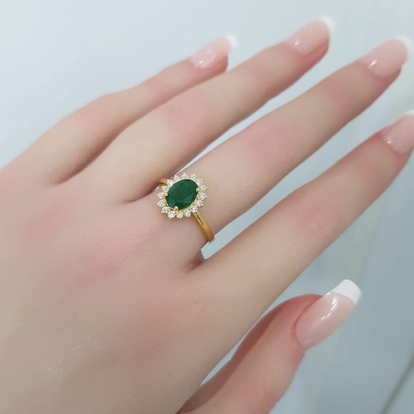 Yellow Gold Diamond Ring with Natural Emerald - R4601