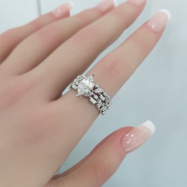 Twins Diamond Rings - T3689