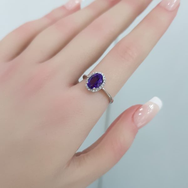 White Gold Diamond Ring with Amethyst - R4623