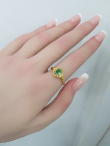 Yellow Gold Diamond Ring with Natural Emerald - R4413