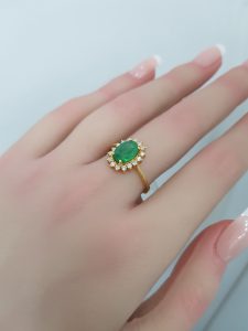 Yellow Gold Diamond Ring with Natural Emerald - R4390