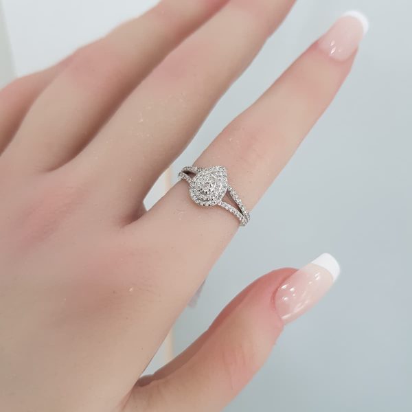 White Gold Diamond Ring - R4568