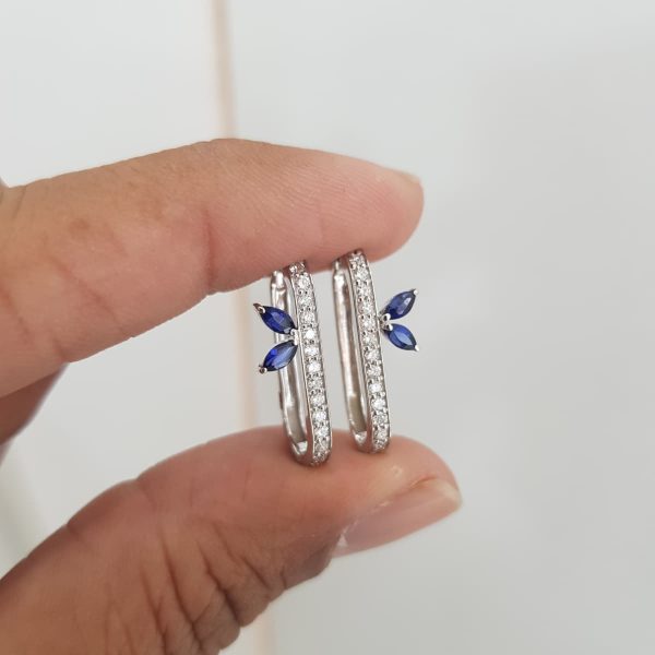 White Gold Diamond Earrings with Sapphire - E5016