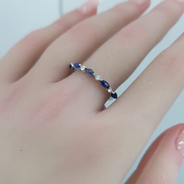 White Gold Diamond Ring with Sapphire - R7590