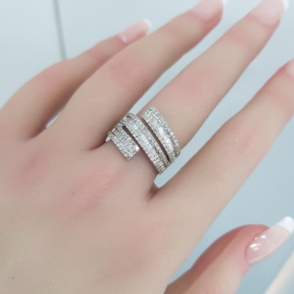 White Gold Diamond Ring - R7551