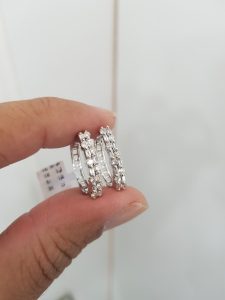 White Gold Diamond Earrings - E5025