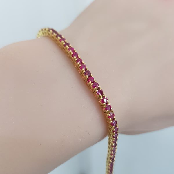Yellow Gold Diamond Bracelet with Ruby - B5983