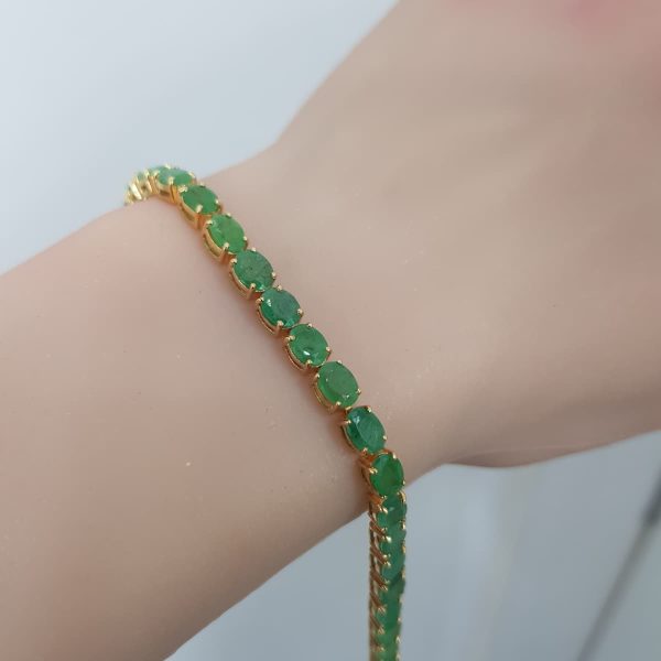 Yellow Gold Diamond Bracelet with Natural Emerald - B5938