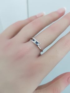 White Gold Diamond Ring with Sapphire - R7545