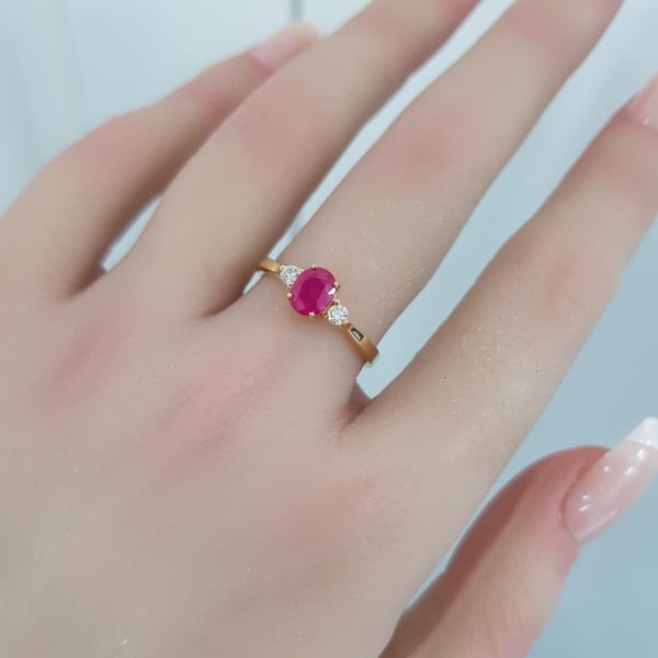 Yellow Gold Diamond Ring with Natural Ruby - R7605