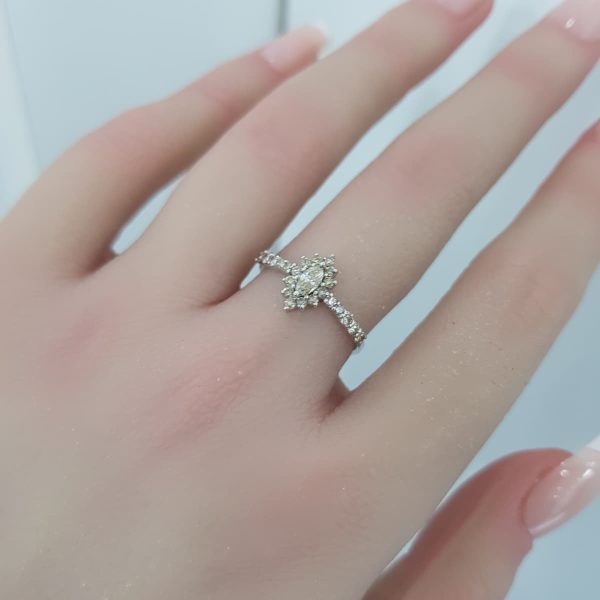 White Gold Brown Diamond Ring - R7615