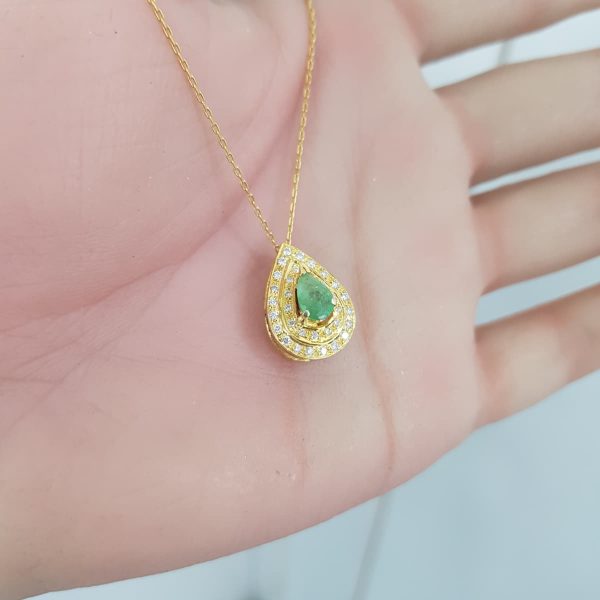 Yellow Gold Diamond Pendant with Natural Emerald - P5126