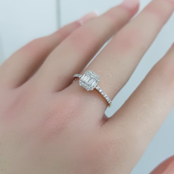 White Gold Diamond Ring - R7621
