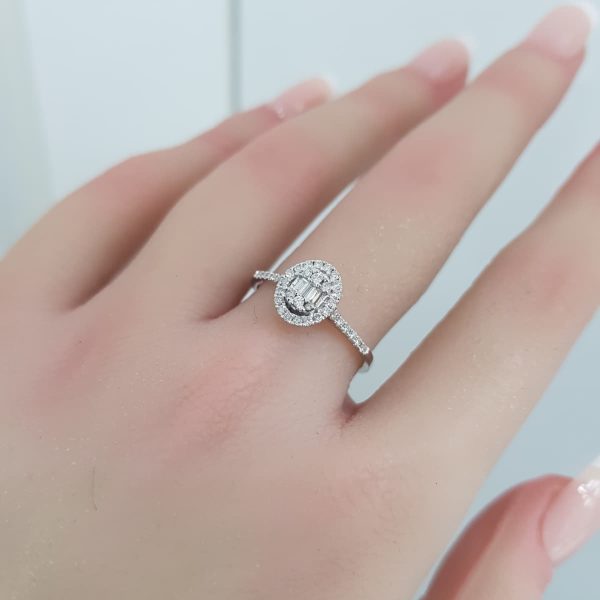 White Gold Diamond Ring - R7559