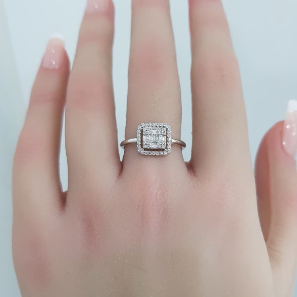 White Gold Diamond Ring - R7577