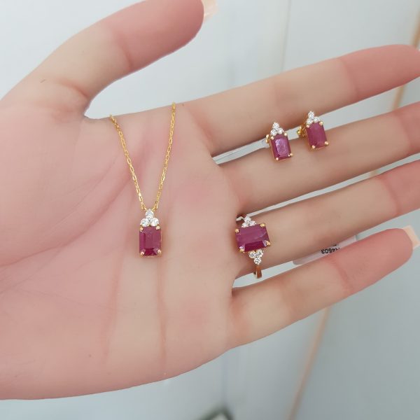 Yellow Gold Diamond Set with Natural Rubies - E4873, P5344 & R4503