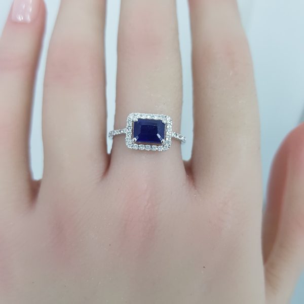 White Gold Diamond Ring with Natural Sapphire - R7661