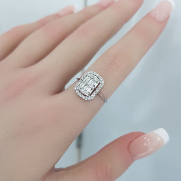White Gold Diamond Ring - R4502