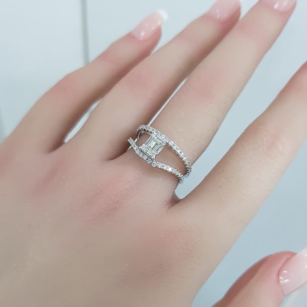 White Gold diamond Ring- R7636
