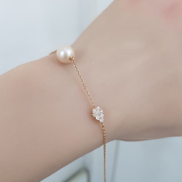 Yellow Gold Diamond Bracelet - B6005