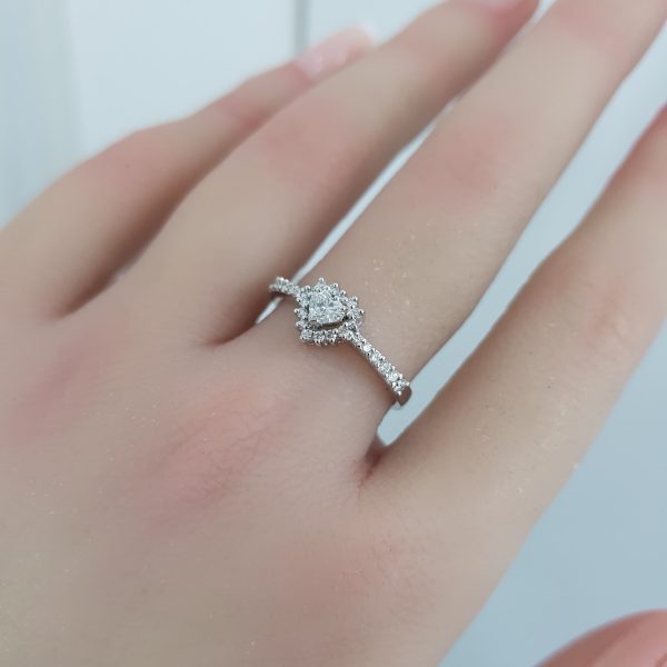 White Gold Diamond Solitaire Ring (Heart Cut) 0.20 ct - R7685