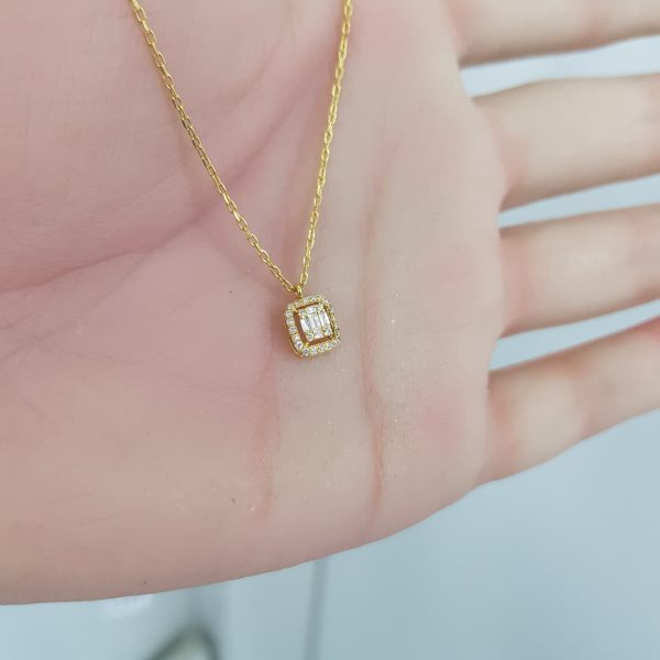 Yellow Gold Diamond Pendant - P5562