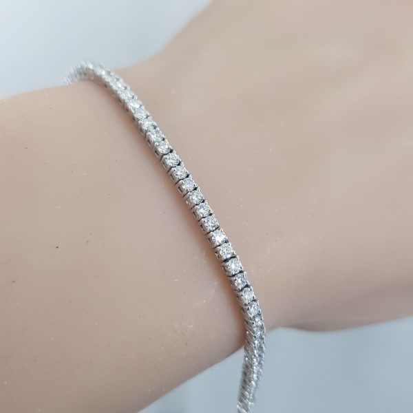 White Gold Diamond Tennis Bracelet - B6016