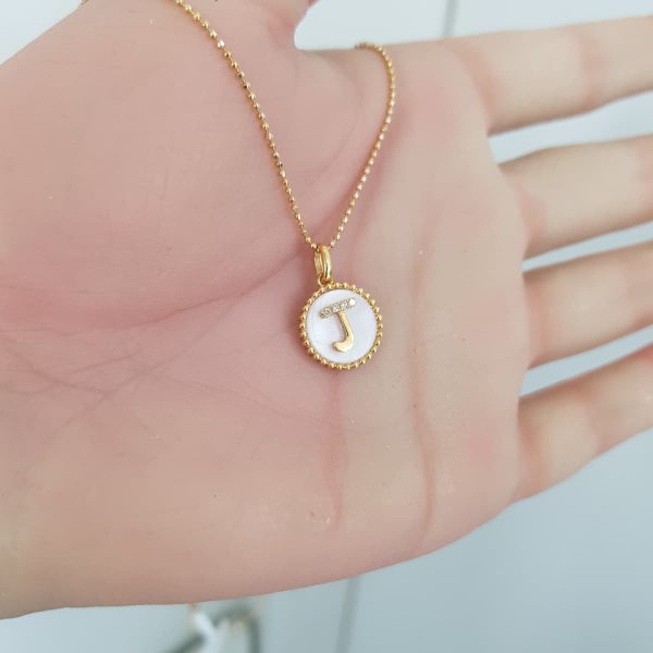 Yellow Gold Diamond Pendant with Mother Pearl- P3075