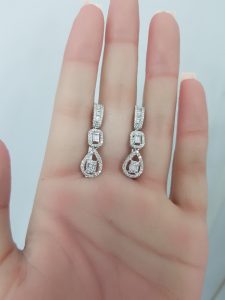 White Gold Diamond Earrings - E4917