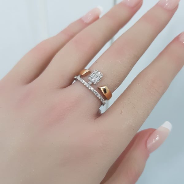 Yellow Gold Diamond Ring - R7525