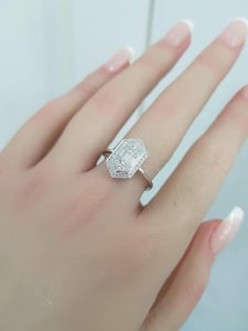 White Gold Diamond Ring - R7709